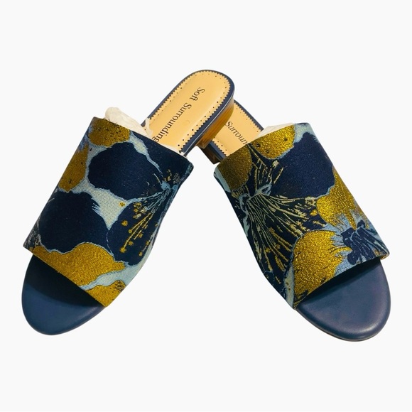 Soft Surroundings Priya Size 11 Brocade Fabric Slides Blue Gold - Picture 2 of 10